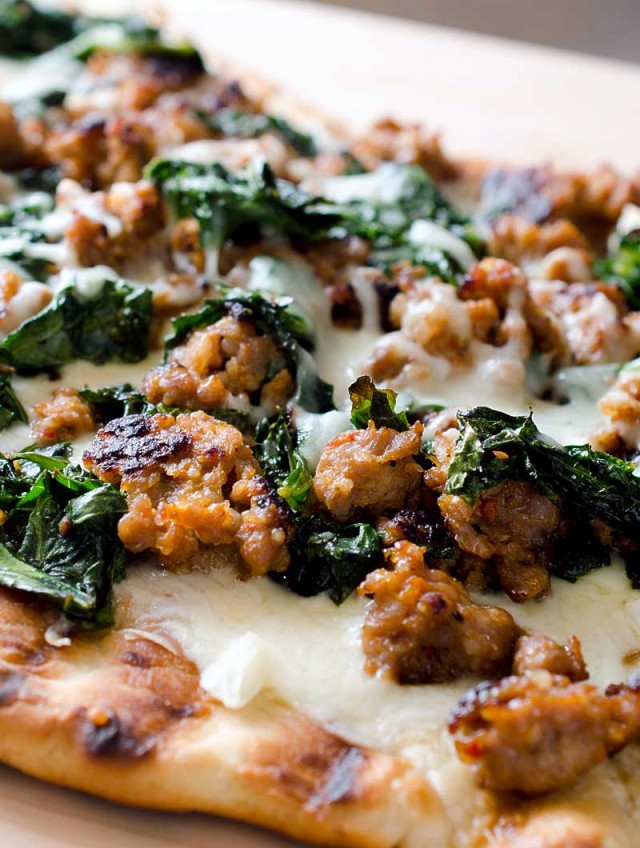 Sausage Pizza with Garlicky Greens Kit, 3 servings